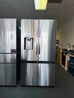 Refrigerator counter depth