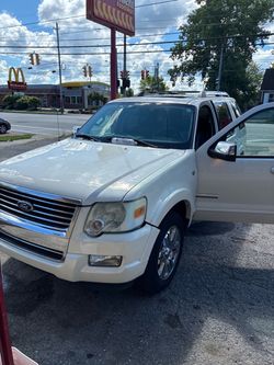 2005 Ford Explorer