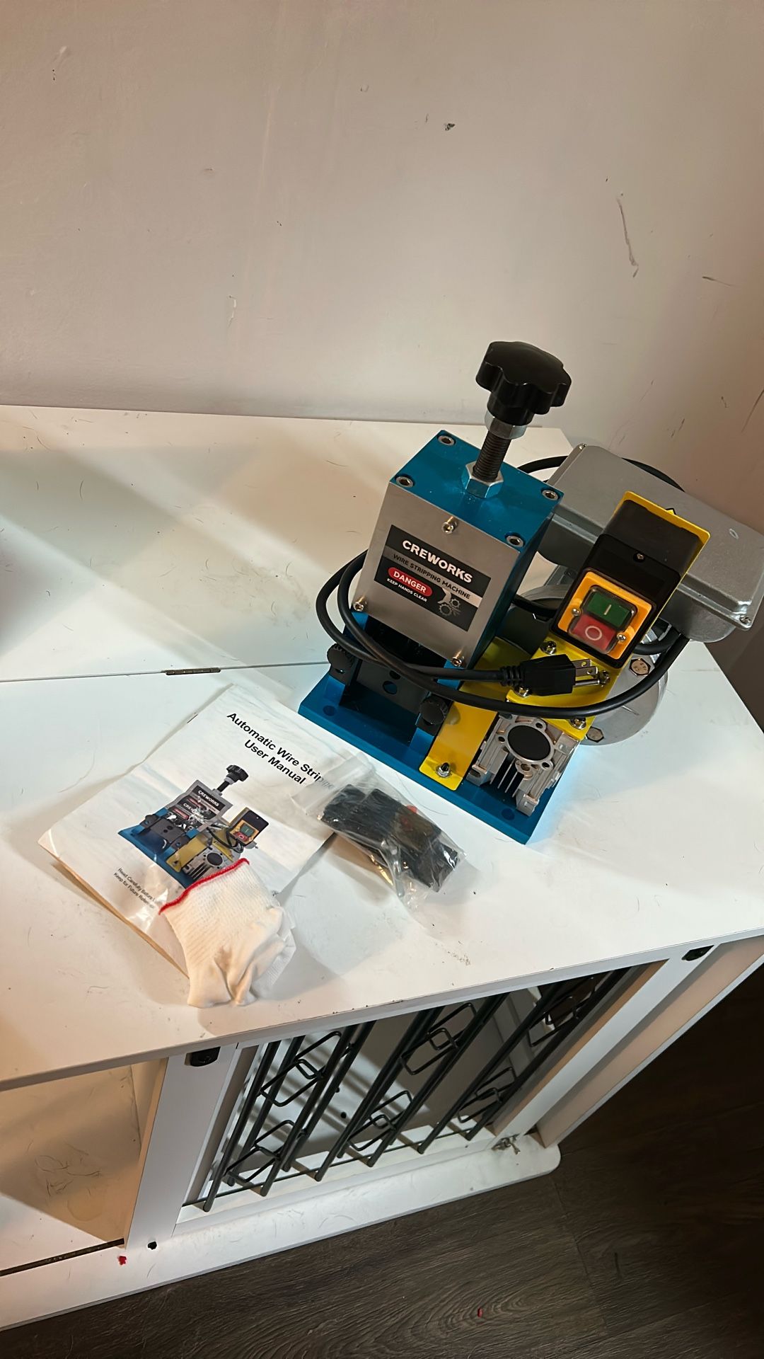 CREWORKS Automatic Wire Stripping Machine