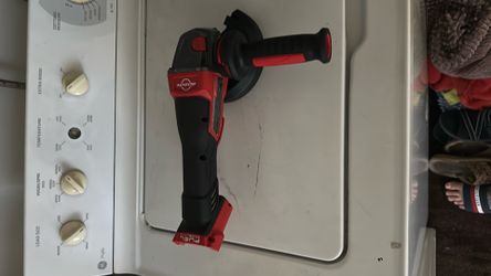 Milwaukee grinder