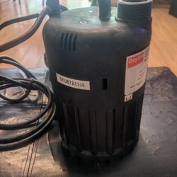 Dayton Submersible Sump Pump 3YU67B