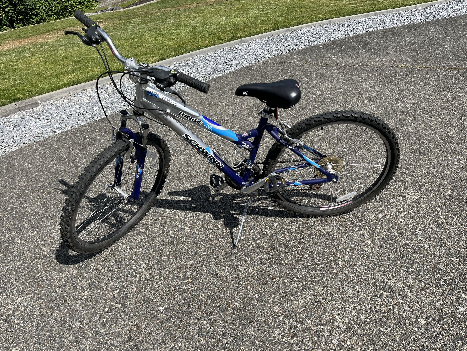 Women’s Schwinn Ridge AL Bicycle