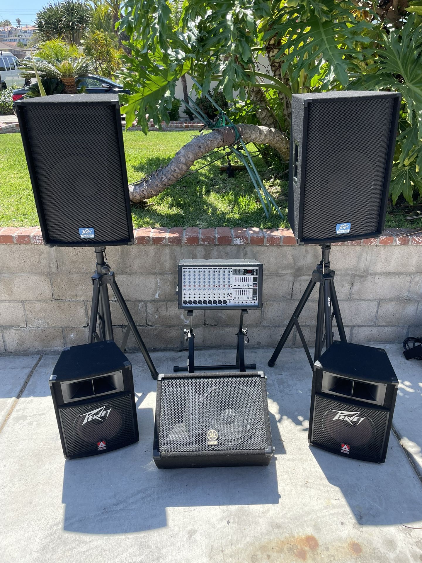 Band Dj PA Speaker Set Up
