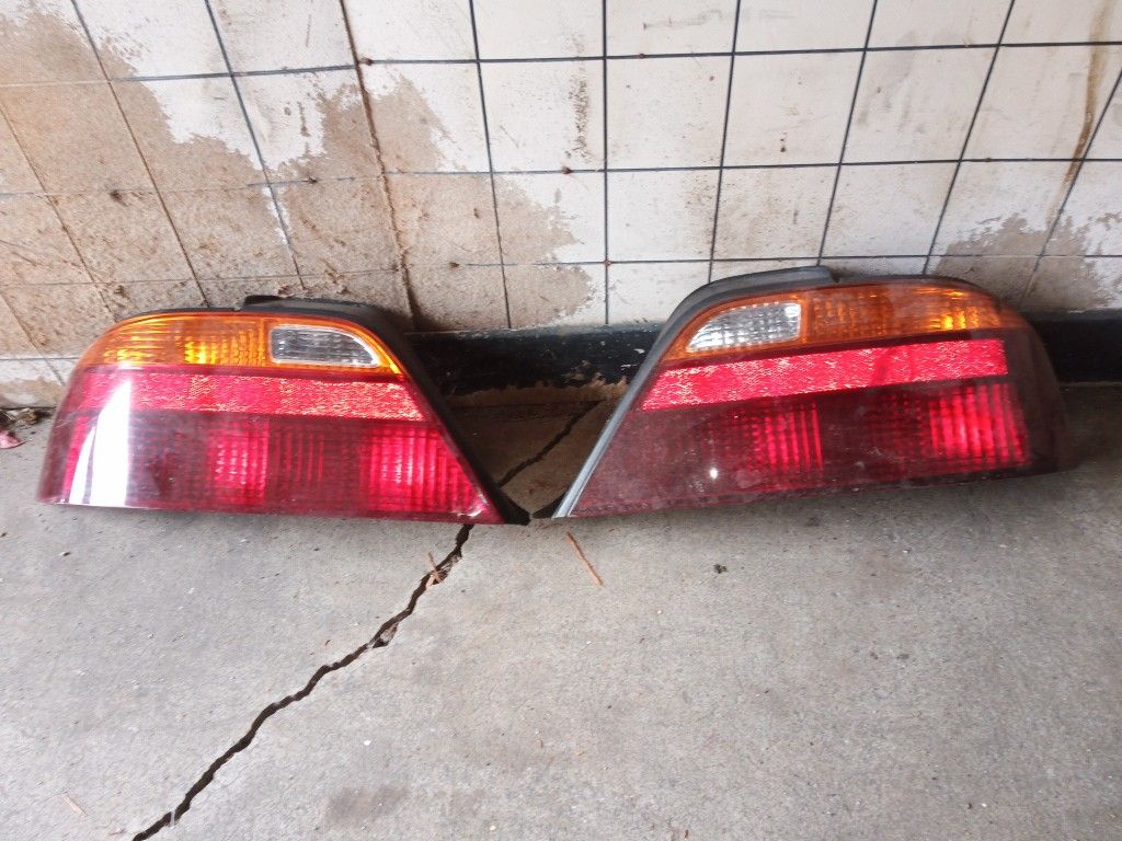 1999 Acura TL tail light