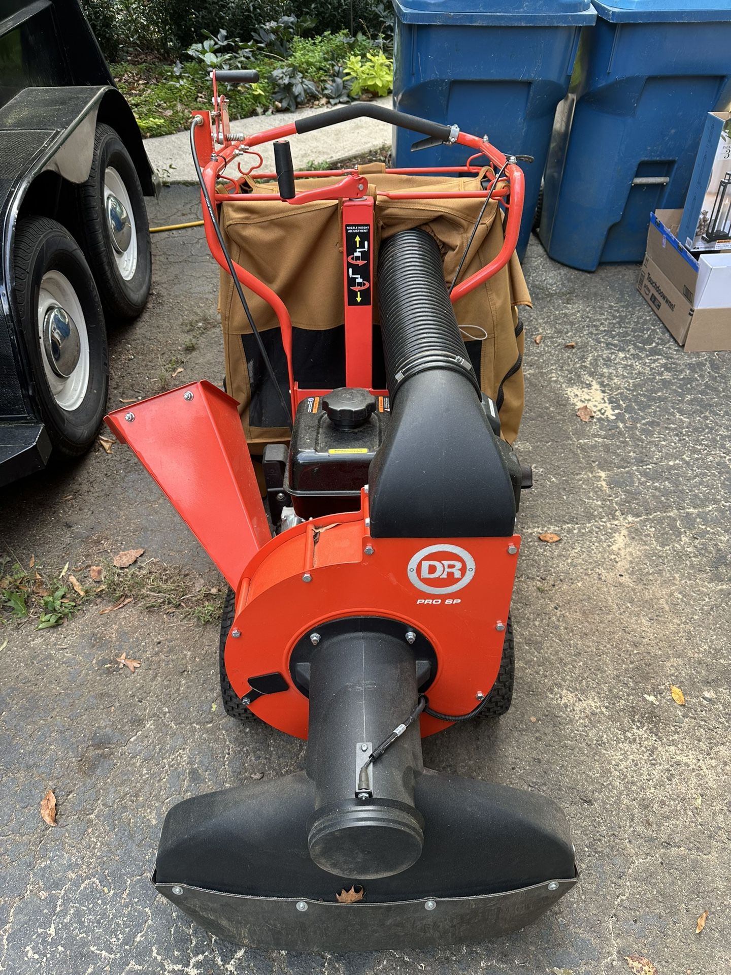 DR Leaf And lawn Vacuum Pro SP