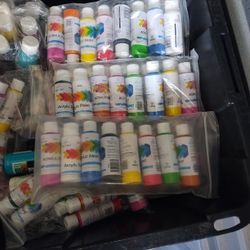 Acrylic Paint 4 Packs(32 Pzas) For $15.00