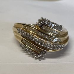 Diamond 10kt Yellow Goal Cocktail Ring 2.4 Gold Weight Sz. 7