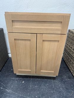 Natural Oak Shaker Base Cabinet with Drawer