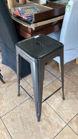 Metal barstools 4pc