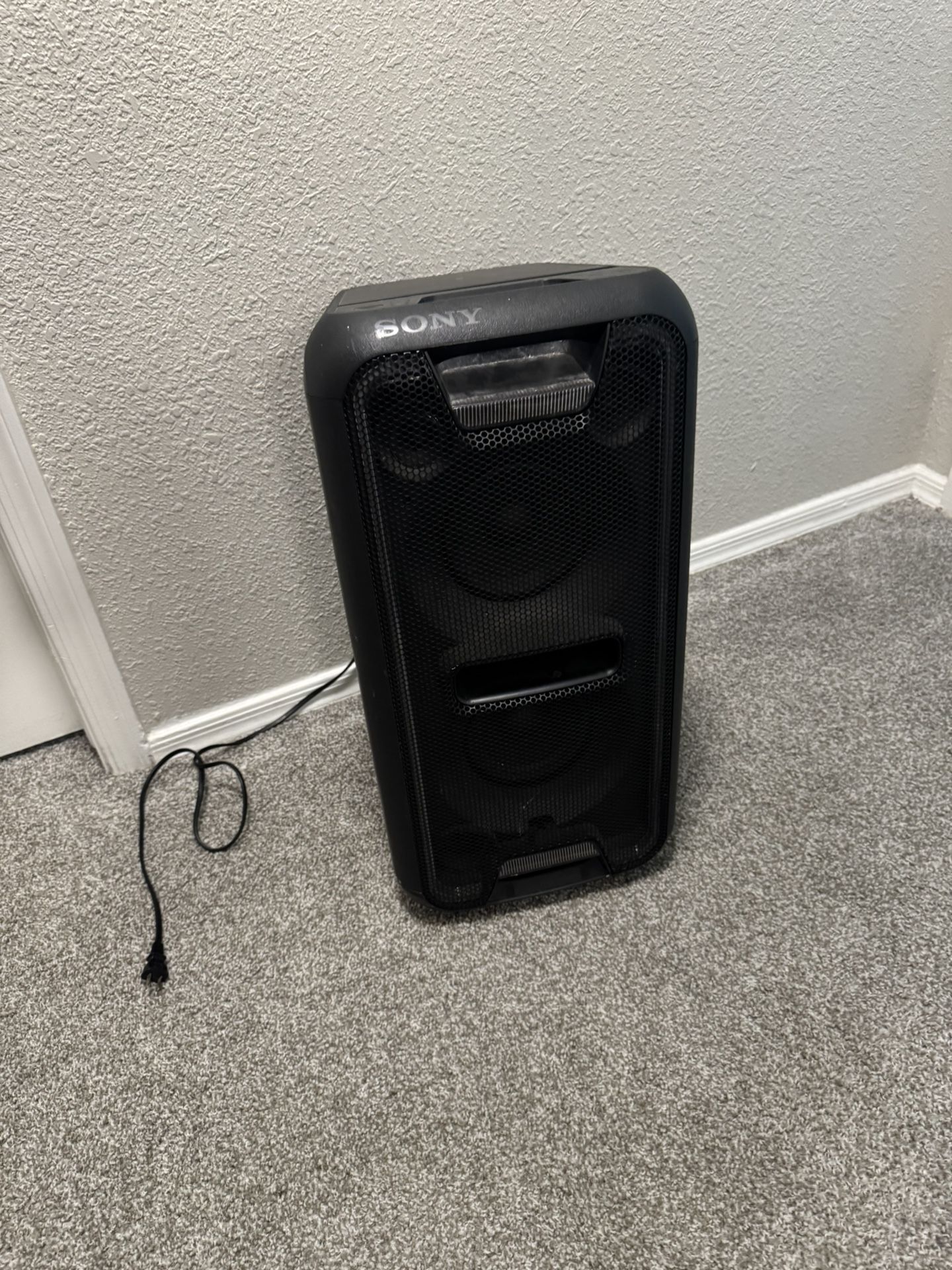 Sony GTK - XB7 speaker