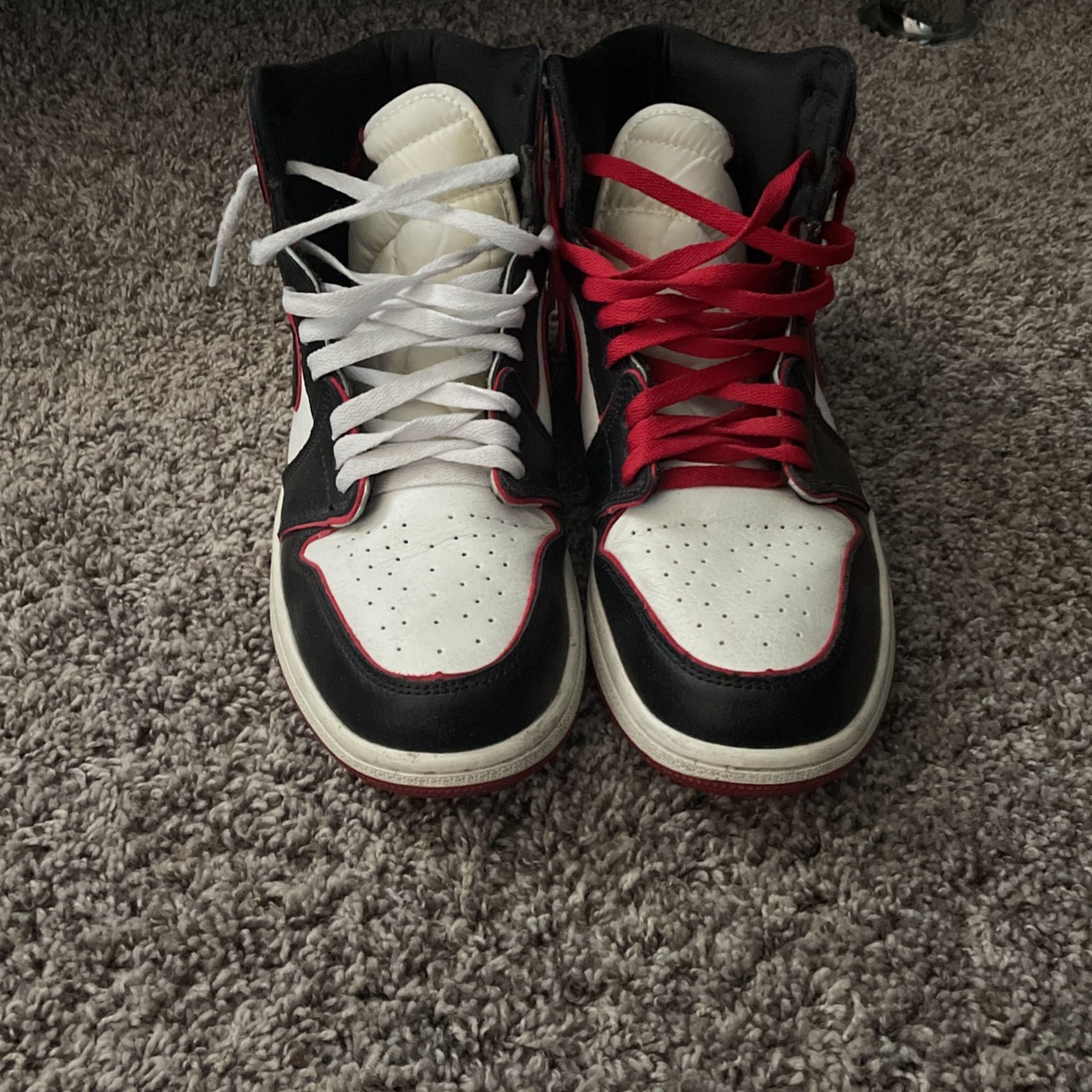  Air Jordan 1 Retro High OG 'Bloodline