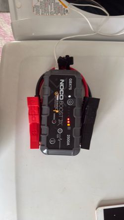 Nico Boost x GBX75 2500 A jump Starter