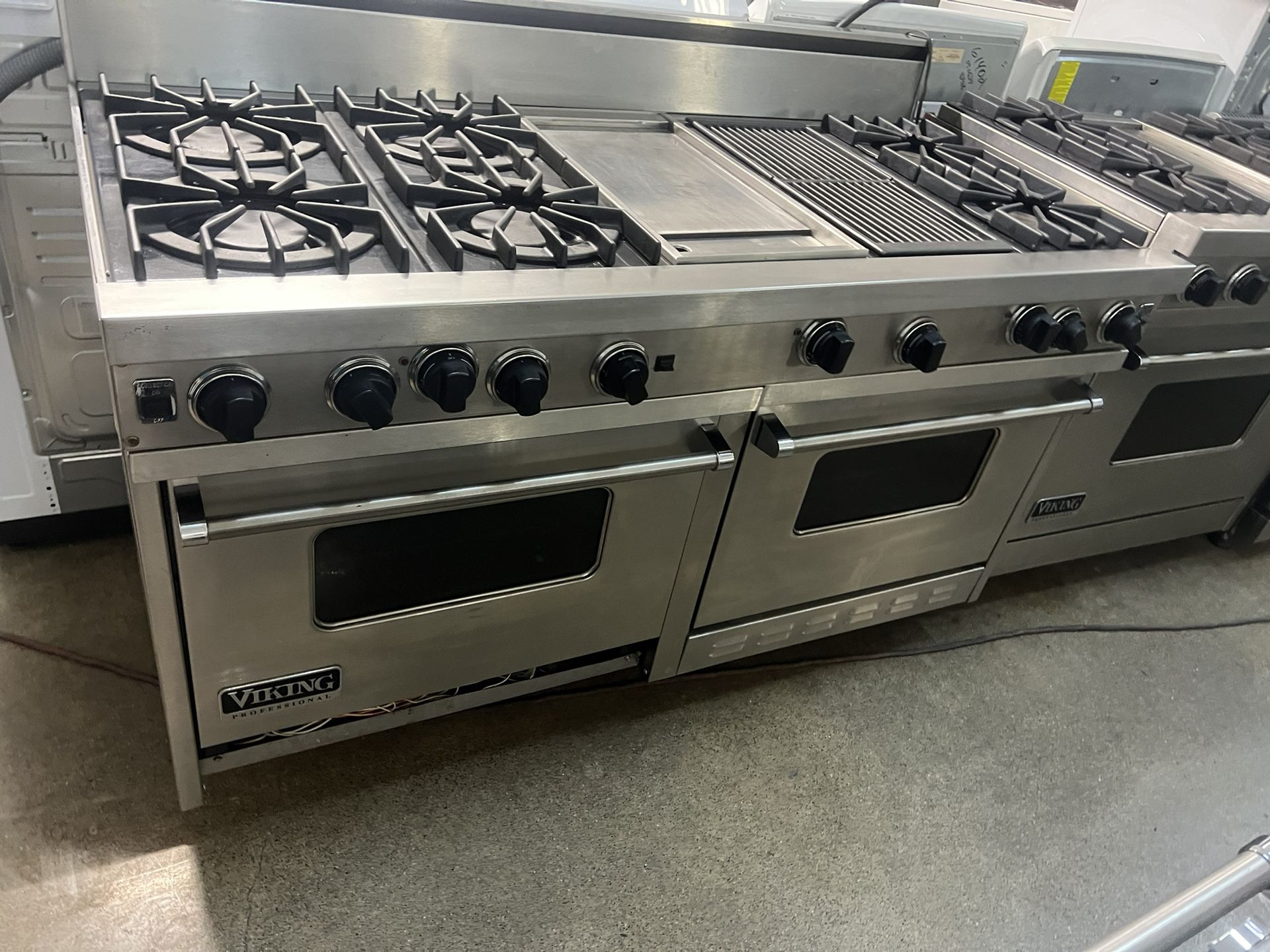 Viking Gas Range 60”