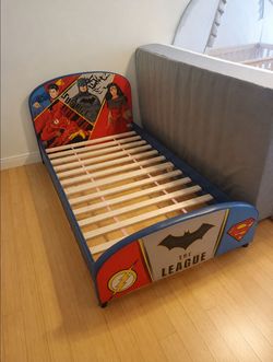 Kids superhero twin bed superman & batman