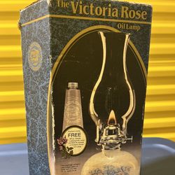 NEVER USED Victoria Rose Oil Lamp