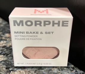 NEW MORPHE MINI BAKE & SET SETTING POWDER IN BRIGHTENING PINK $5!!