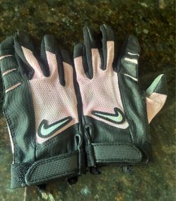Nike Training Gloves Pink and Black sz M L Kids size or Lady S