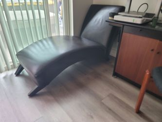 Divan, couch
