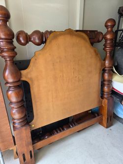 Queen bedroom set