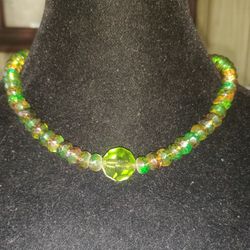 Multi Color Green Beaded Collar Necklace Vintage 1980s