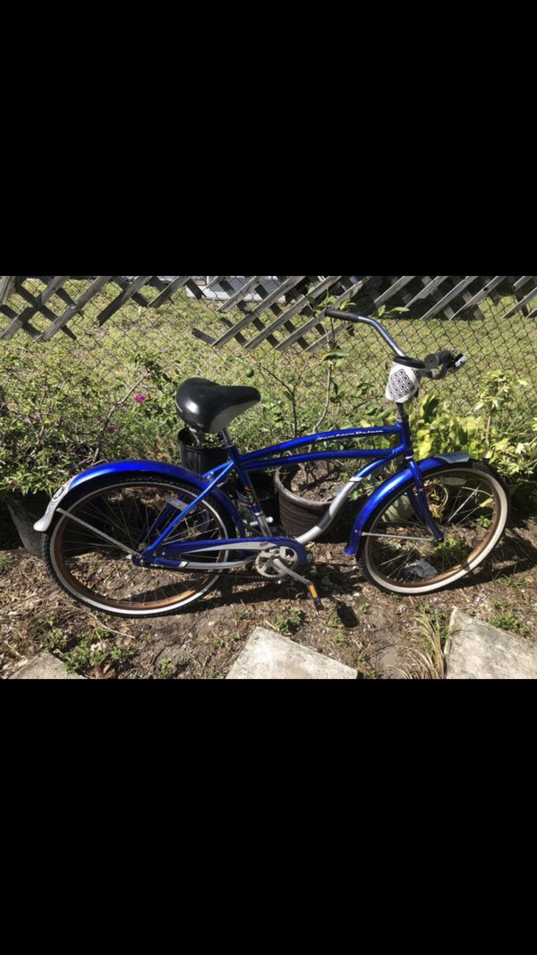 Hampton Deluxe Cruiser Bicycle Bike