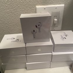 New Airpod 4