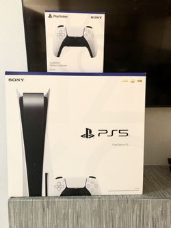 PS5 White With  *Bundle Package* 
