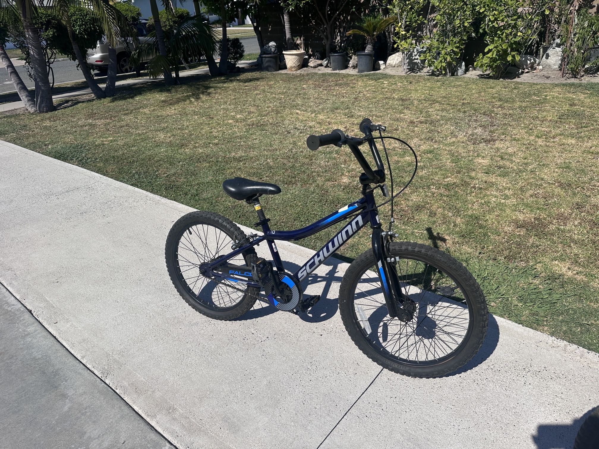 KIDS SCHWINN BIKE