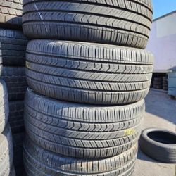235/45r18 Kumho Tires Con 80% De Vida Las 4