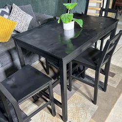 HIGH DINING ROOM TABLE.. FREE DELIVERY AVAILABLE 🚛🚛