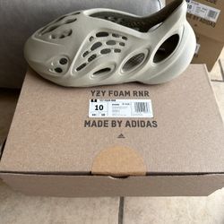 ADIDAS YEEZY SLIDES