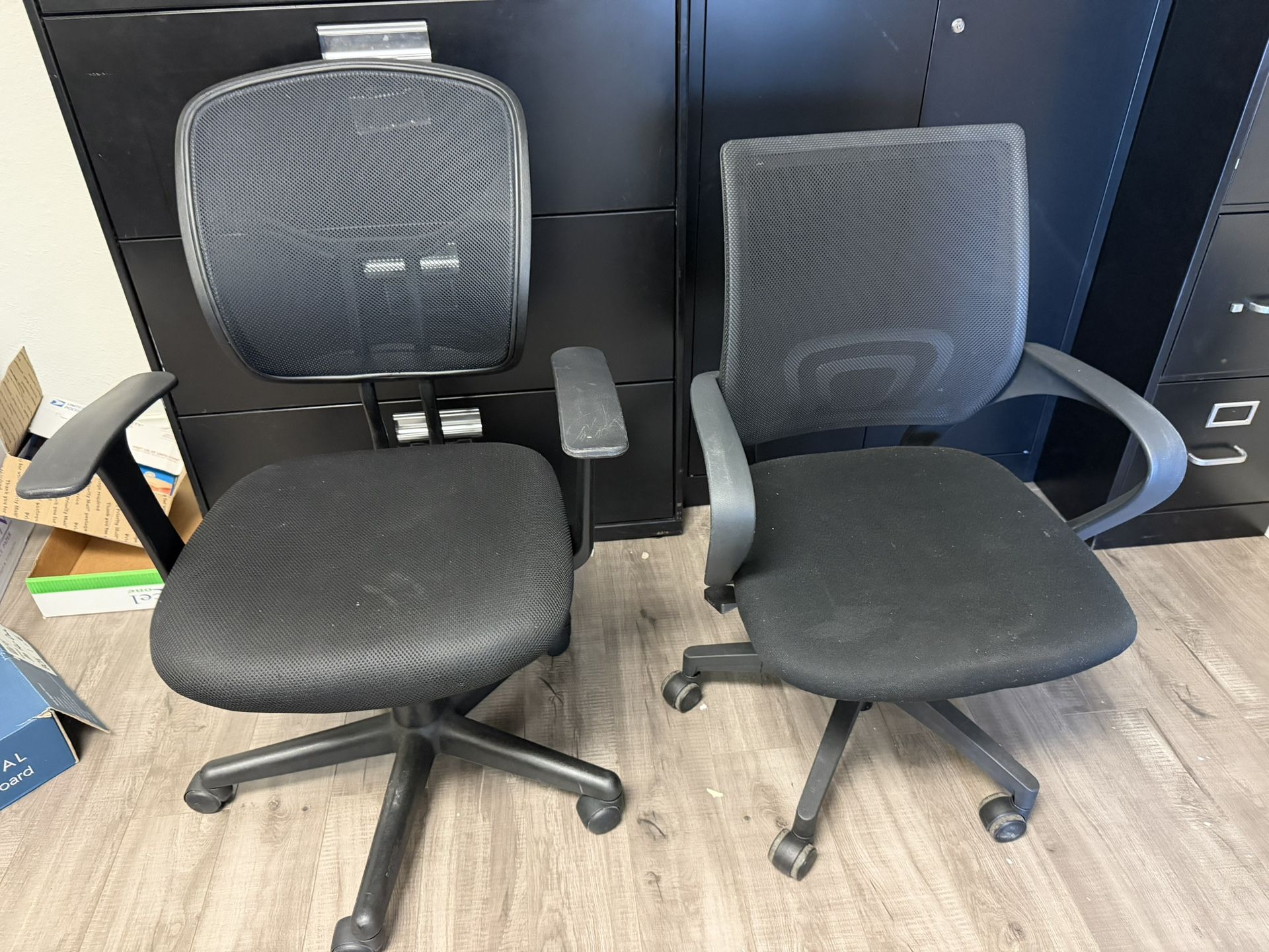 Office Chairs 