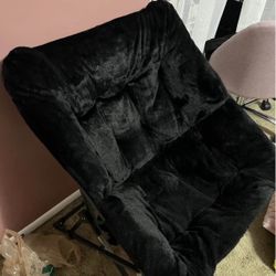 Faux fur folding chair 