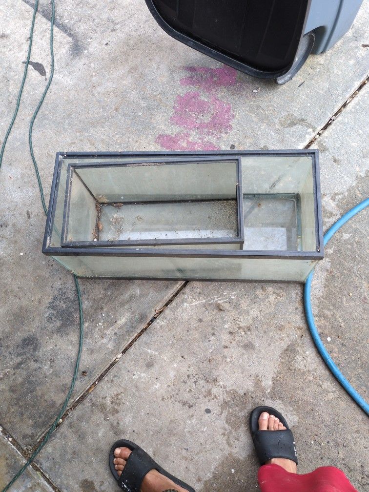 Ten And 20 Gal Fish Tank