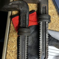 18” Milwaukee Pipe Wrench Hook Jaws