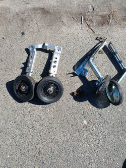 Bicycle training wheels
