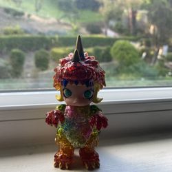 POP MART x MOLLY x INSTINCTOY EROSION MOLLY