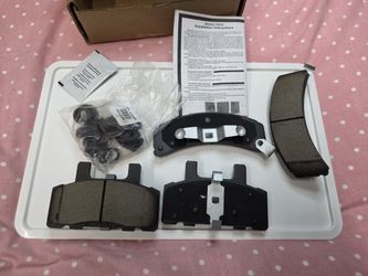 2002 Astro AWD Front Brake Pad Set D(contact info removed)