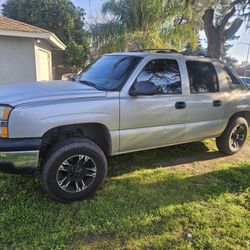 2004 Chevrolet Avalanche