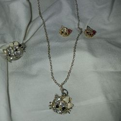 8$ OBO 4 PIEACE HELLO KITTY EAR RING,NECKLACE & RING SET 8$ Obo