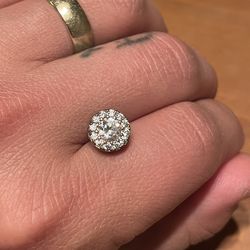 Silver clear stone earring (925) single earring