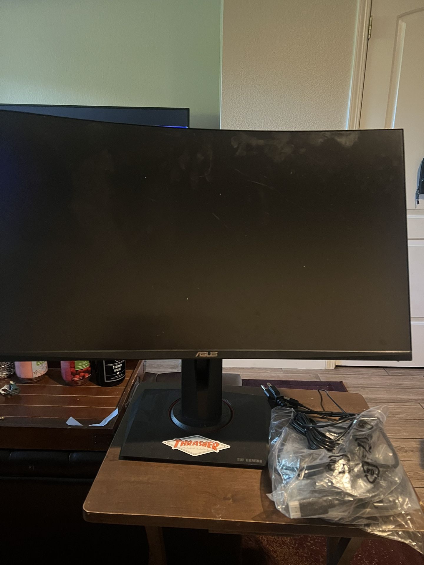 Asus Tuf Gaming VG27VQ 27” Curved Monitor