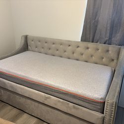 Twin Size Trundle Bed