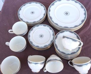Four 5 Piece Place Sets H5121 ROYAL DOULTON CHINA ALBANY PATTERN.English bone china. Production Dates: 1986