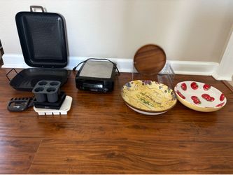 BOX OF KITCHEN/GRILL ITEMS