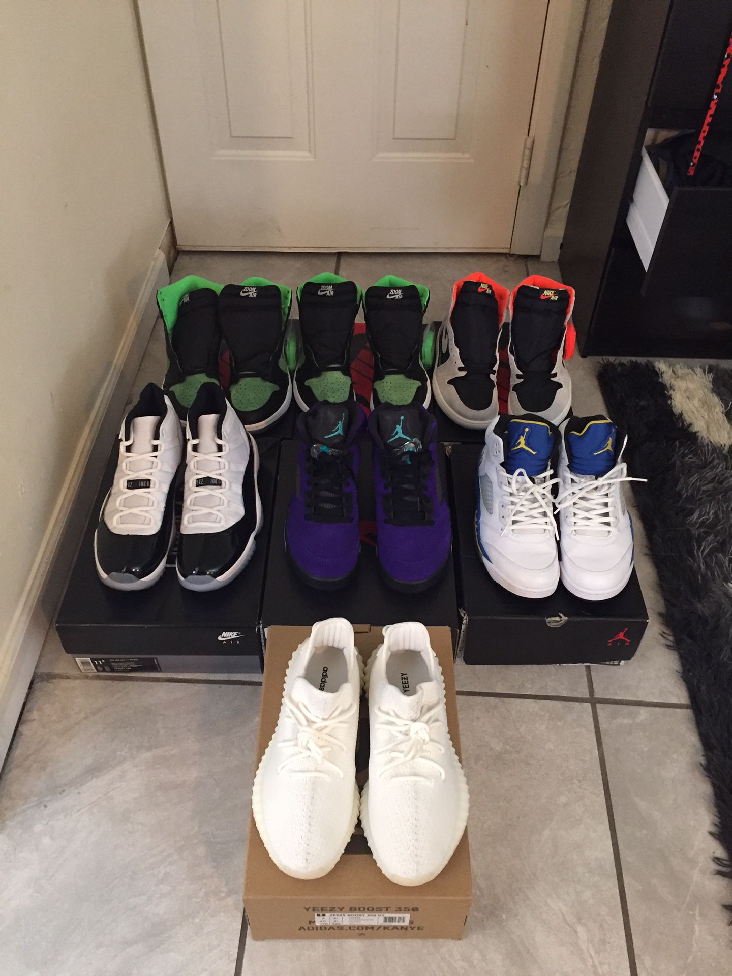 All DeadStock! DM for details and pricing ! 100 % Authentication serious offers only no low balling or you will get ignored..