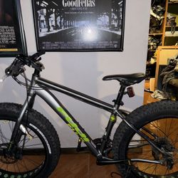 Fuji Wendigo Fat Bike Custom Aluminum Bike  Christmas Special Won’t Last 