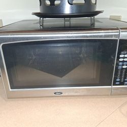 Microwave Oven