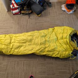 Marmot Col -20°F / -29°C Sleeping Bag (800 Fill, water & windproof breathable membrane, regular size, left zip)