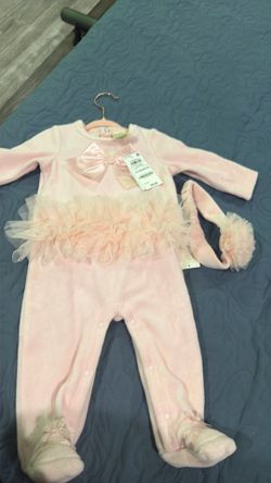 First Impressions Babygirl Outfit